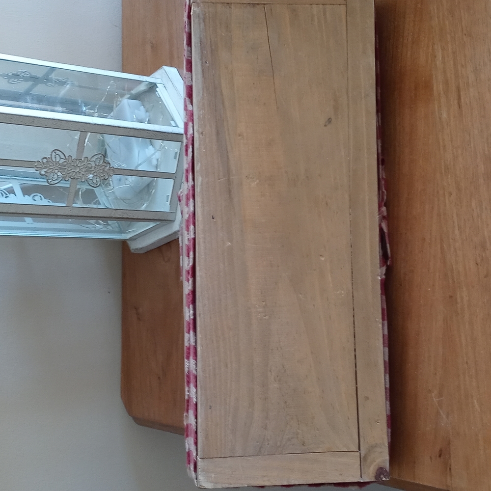 Wooden Snowman Box - Picture 5 of 5